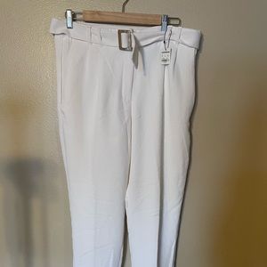 Women’s White dress pants NWT. 10R. 100% polyester & perfect for spring/ summer
